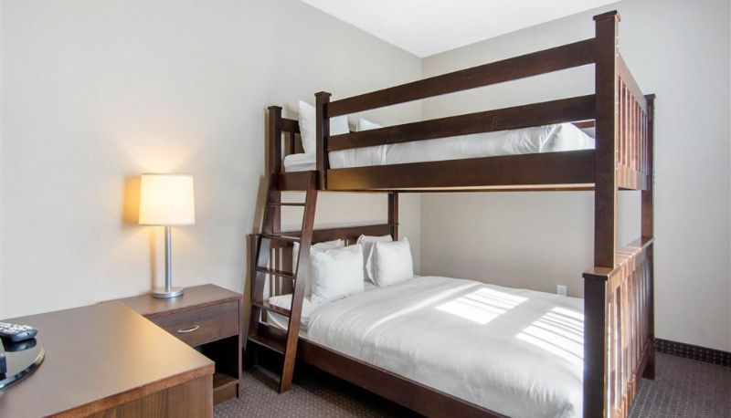 Zimmer - Comfort Inn & Suites
