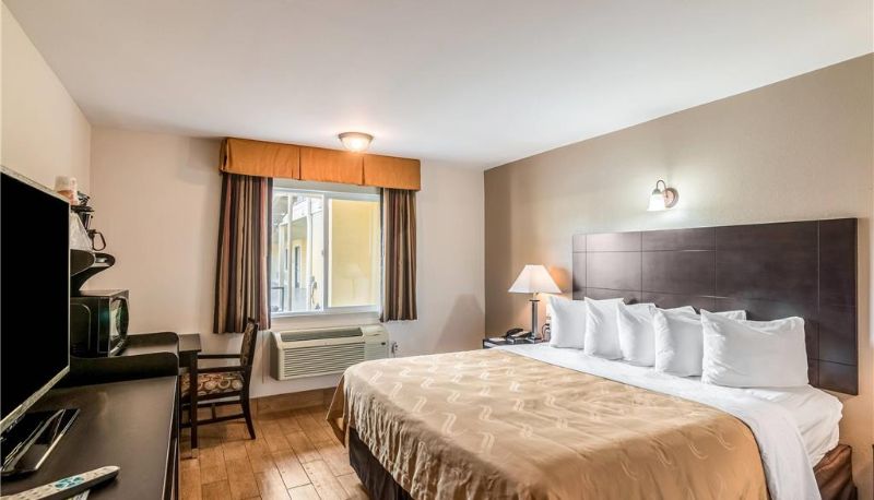 Pokój - Quality Inn and Suites near Downtown Bakersfield