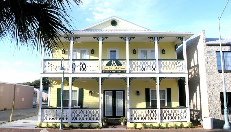 Info - Inn On the Avenue