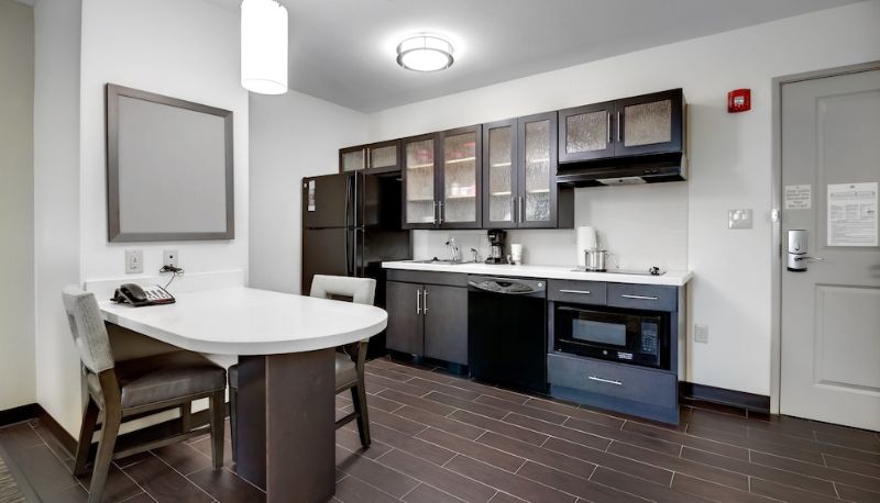 Daire - Candlewood Suites WACO by IHG