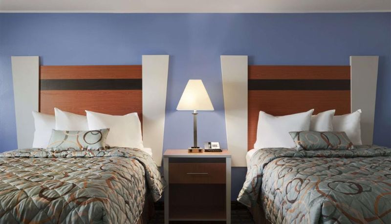 Room - Days Inn by Wyndham West Yarmouth/Hyannis Cape Cod Area