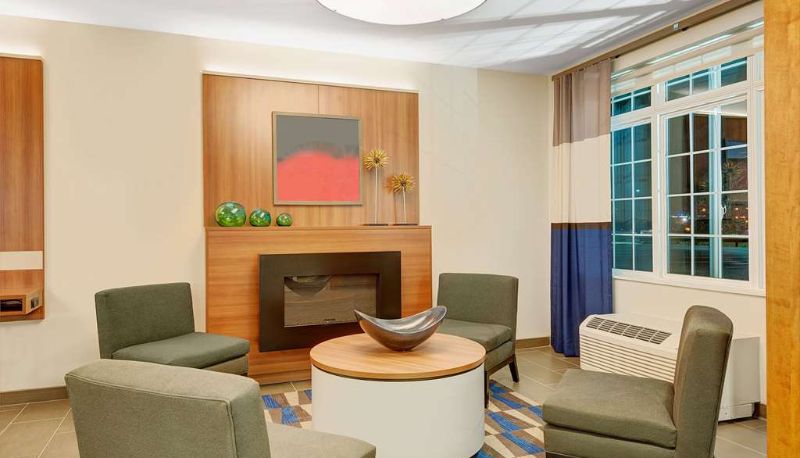 Salón - Microtel Inn & Suites by Wyndham Philadelphia Airport Ridley