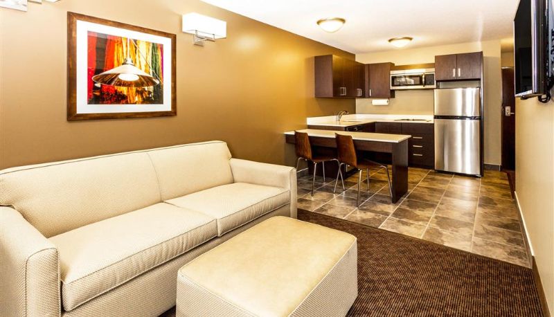 Zimmer - Microtel Inn & Suites by Wyndham Whitecourt