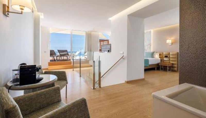 Suite - Hotel Torre del Mar - Ibiza