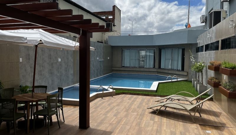 Piscina - Hotel Sabino Palace