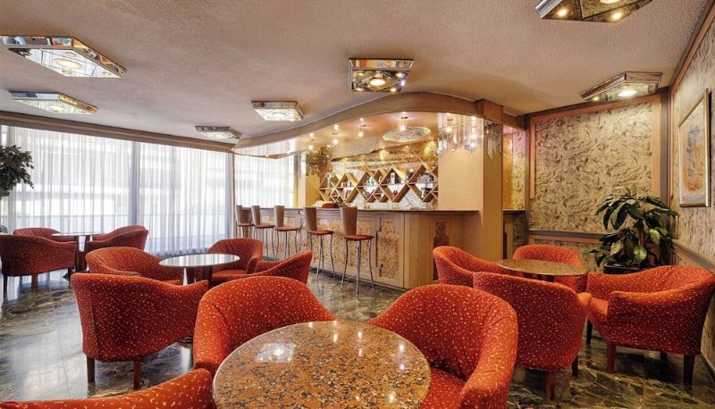 Salon - Xenophon Hotel