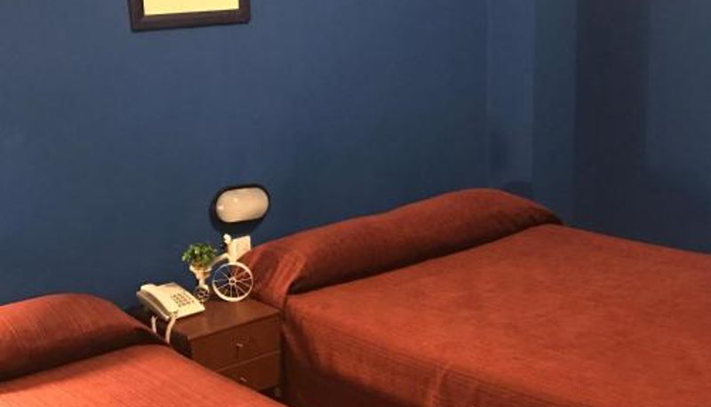 Üç kişilik oda - Hotel Alcazar