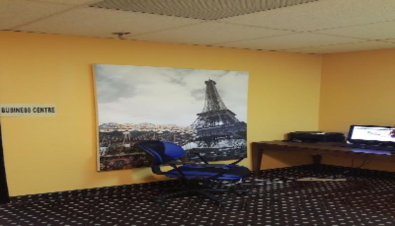 Business center - Edward Hotel North York