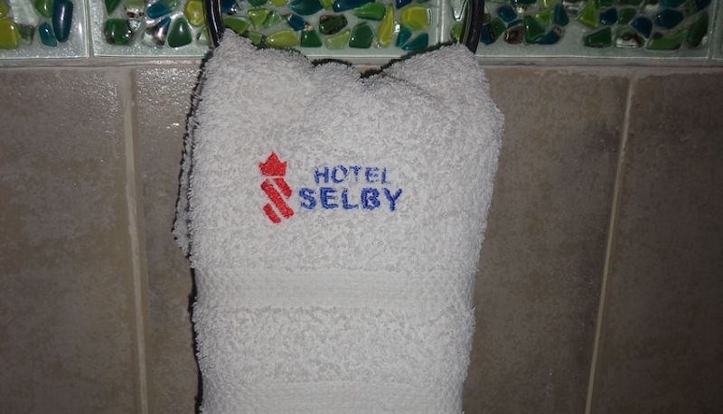 Camera standard - Hotel Selby