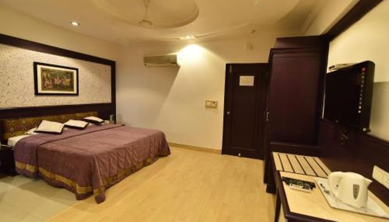 Zimmer - Hotel Niky International