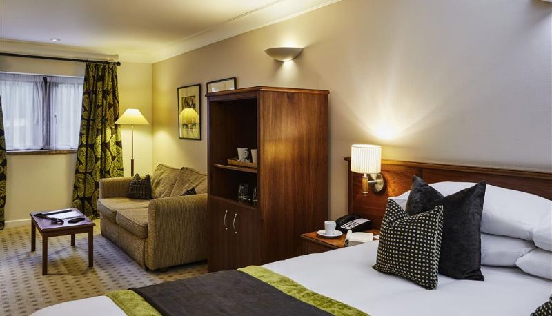 Camera - Mercure Barnsley Tankersley Manor Hotel