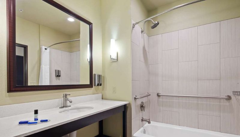 Zimmer - Best Western Lindsay Inn & Suites