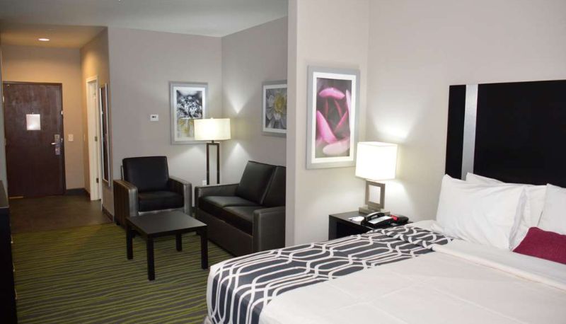 Suite - Best Western Plus Dilley Inn & Suites