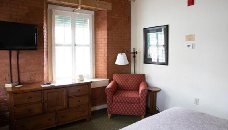 Habitación - The Common Man Inn & Restaurant