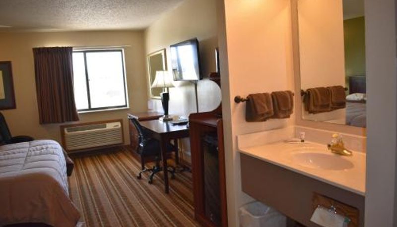 Bilgi - Heartland Hotel & Suites