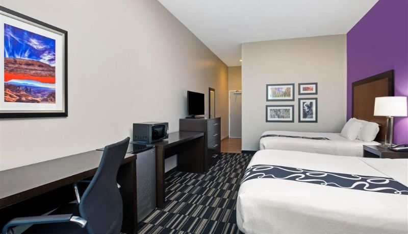 Camera - La Quinta Inn & Suites by Wyndham Cedar City