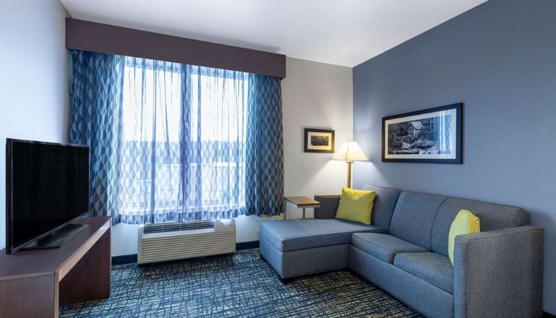 Kamer - La Quinta Inn & Suites by Wyndham Morgantown