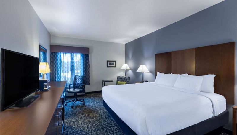 Kamer - La Quinta Inn & Suites by Wyndham Morgantown
