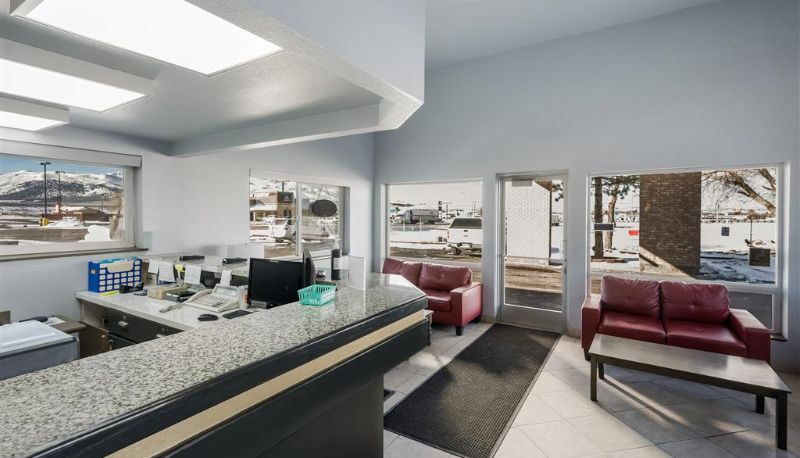 Lobby - SureStay by Best Western Wells