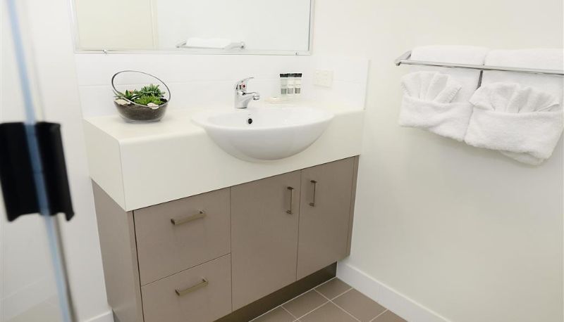 Camera - Oaks Middlemount Suites