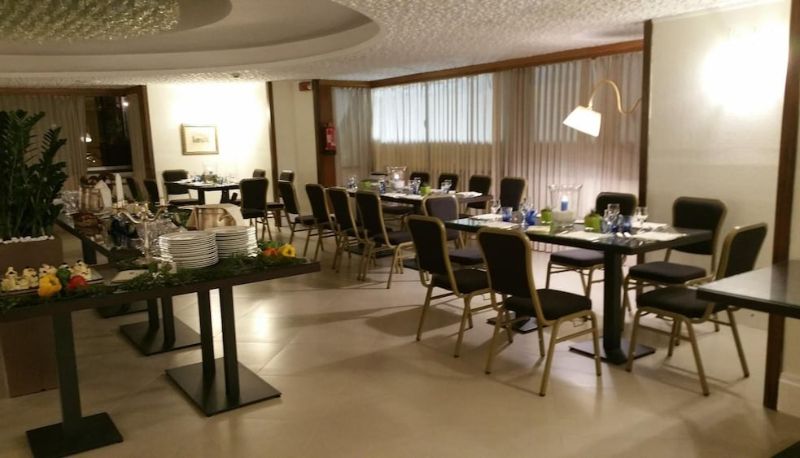 Restoran - Hotel Royal Palace