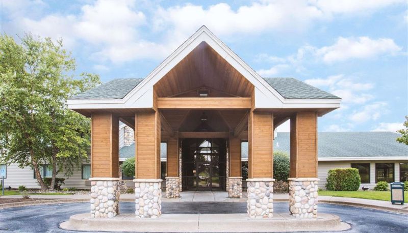 Vista exterior - Super 8 by Wyndham Davenport