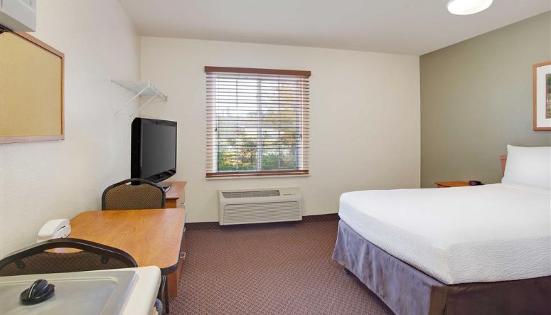 Camera - WoodSpring Suites Chesapeake-Norfolk South
