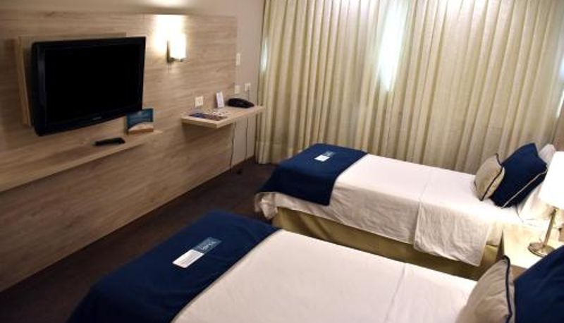 Habitación - Hotel Tower Inn & Suites