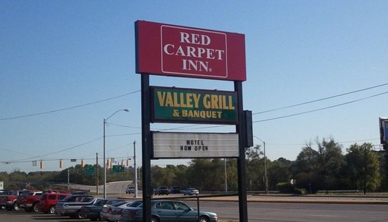 Info - Red Carpet Inn Terre Haute