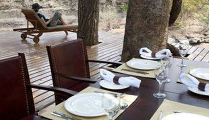 Restauracja - SELOUS SERENA CAMP