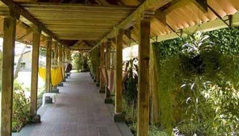 Widok na zewnątrz - HOTEL POSADA DE DON RODRIGO PANAJACHEL