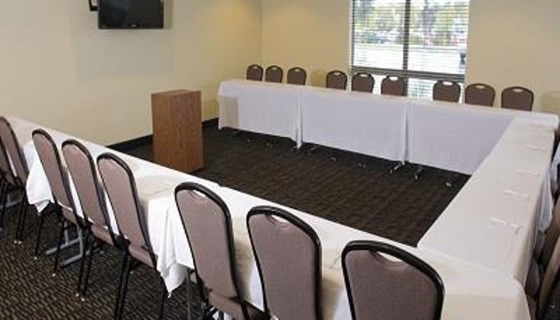 Sala konferencyjna - Aspen Suites Hotel Haines