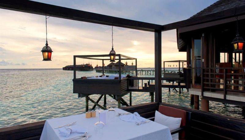 Restauracja - LILY BEACH RESORT AND SPA