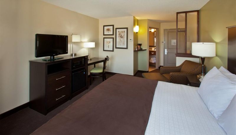 Zimmer - AmericInn by Wyndham Fairfield