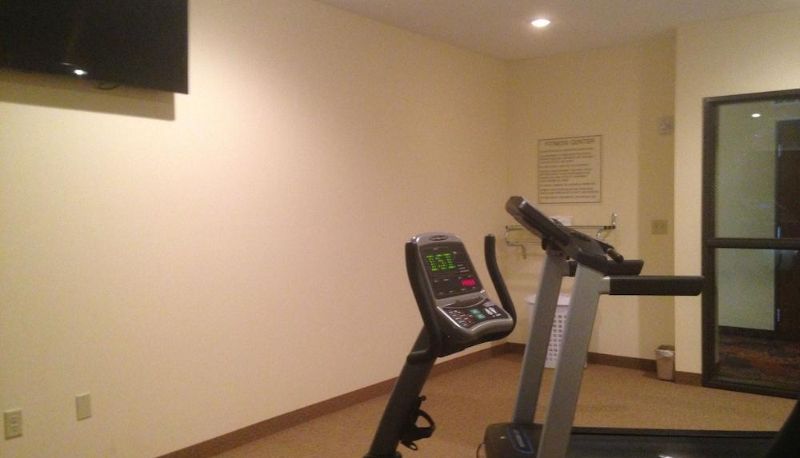 Sporteinrichtungen - Edgewood Hotel and Suites