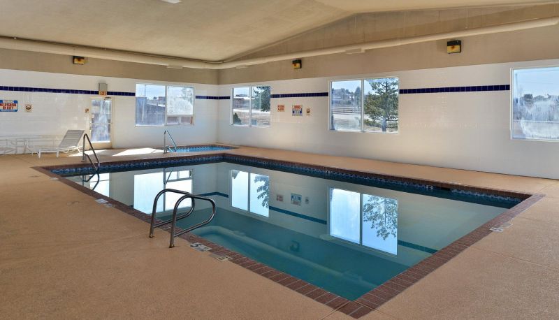 Pool - Best Western Snowflake Inn