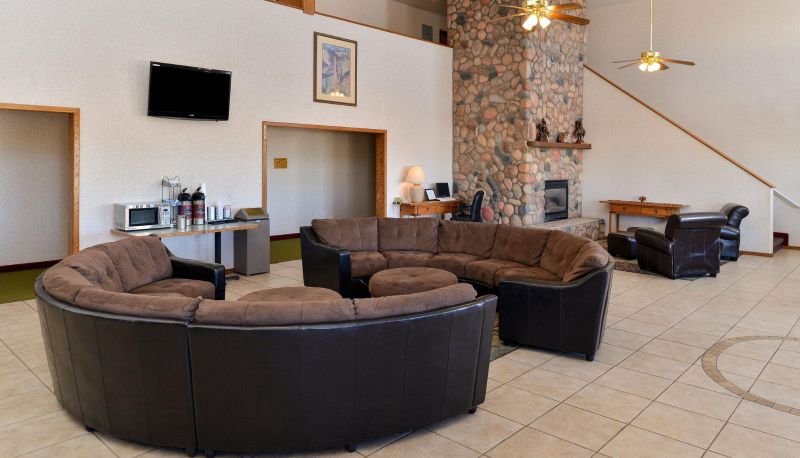 Hall - Best Western Snowflake Inn