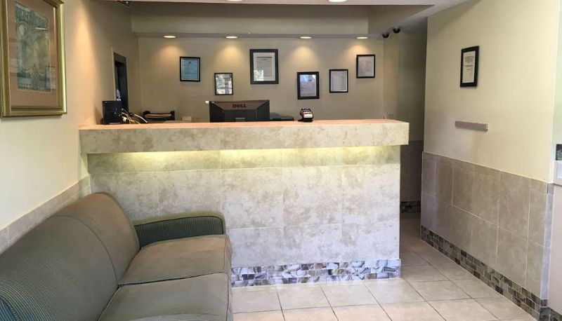 Hall - Days Inn by Wyndham York Alabama