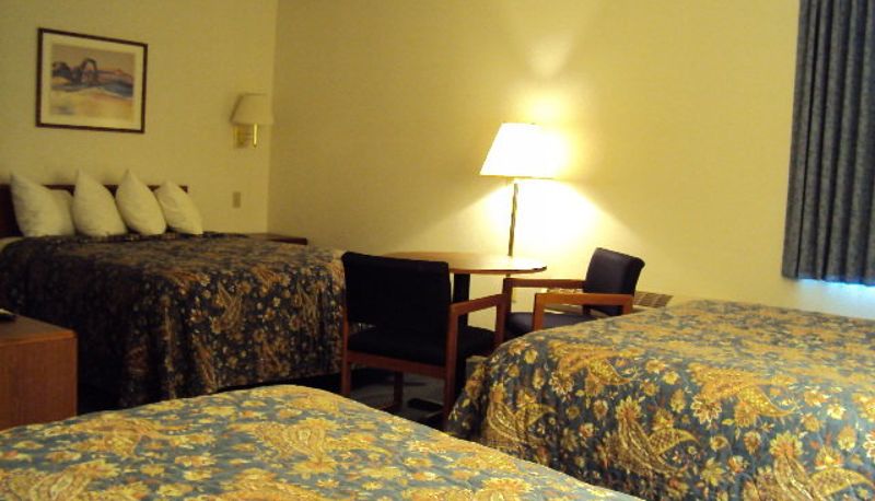 Zimmer - Americas Best Value Inn Green River