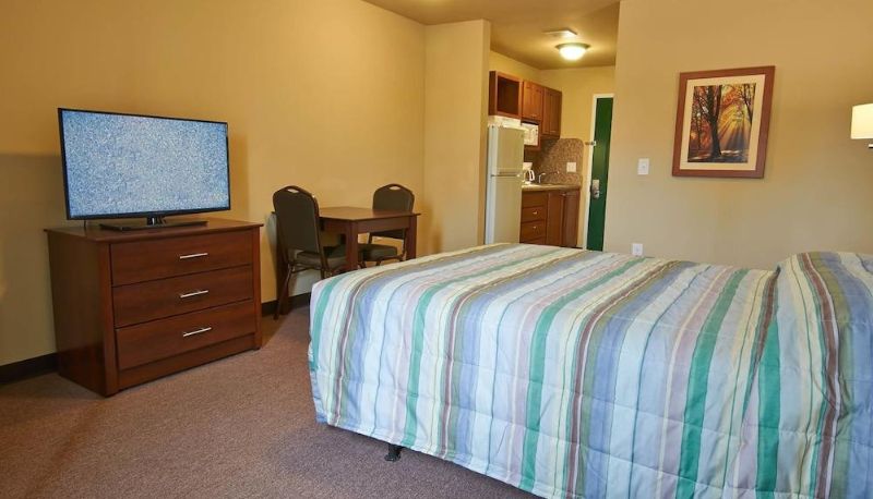 Apartment - Savannah Suites Pleasanton