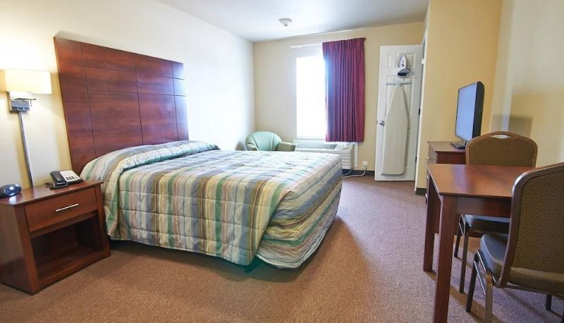 Apartment - Savannah Suites Pleasanton