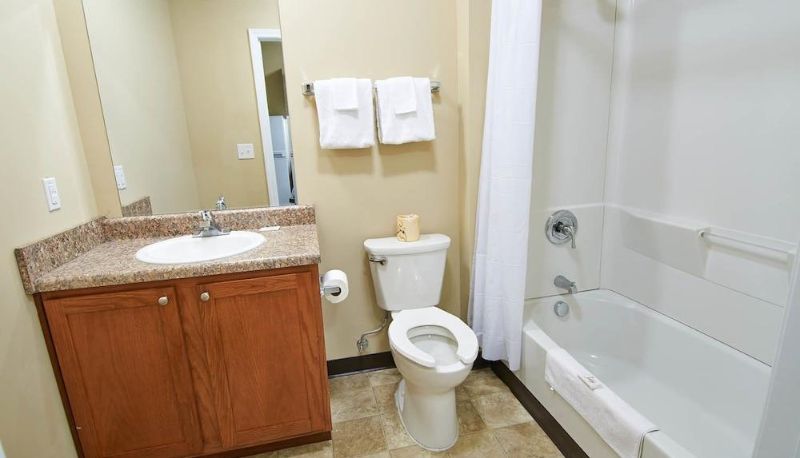 Apartment - Savannah Suites Pleasanton