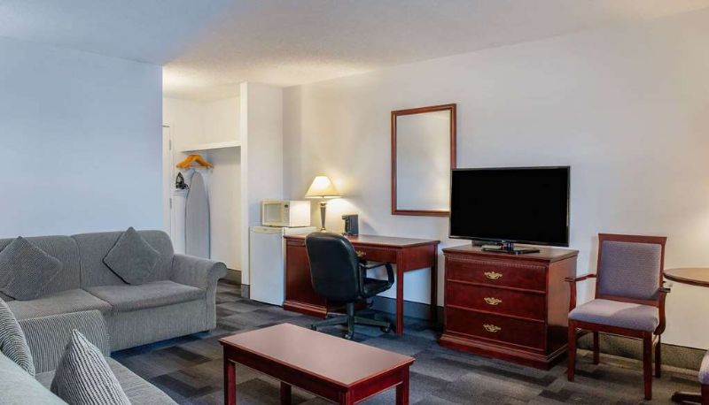 Zimmer - Days Inn & Conference Centre by Wyndham Camrose Norsemen