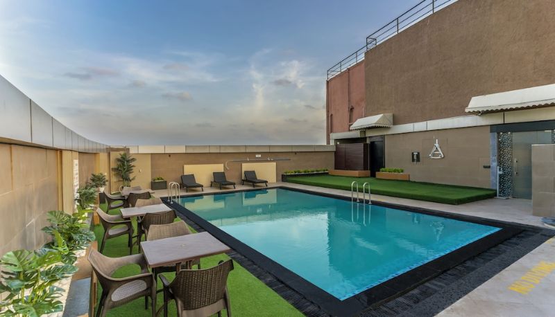 Piscina - Radisson Udaipur India