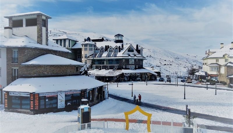 Info - Todosierranevada Zona Baja Junto a los Telecabinas