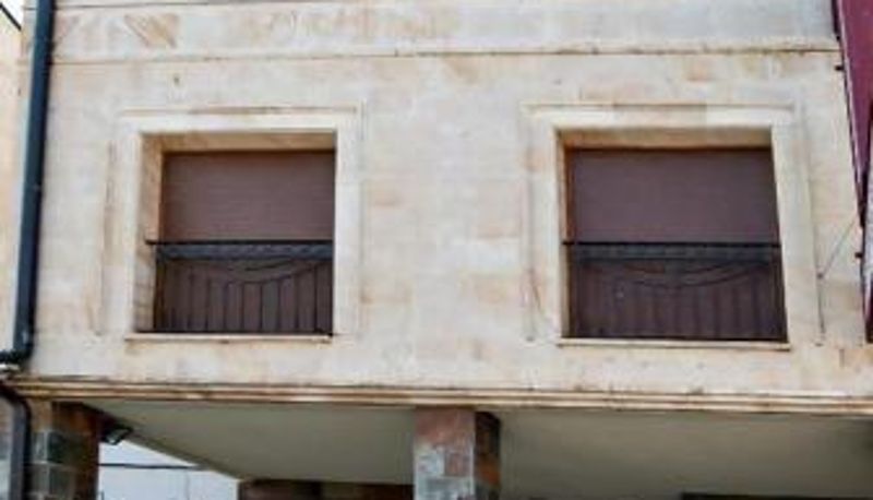 Info - HOTEL EL ROBLE PALENTINO