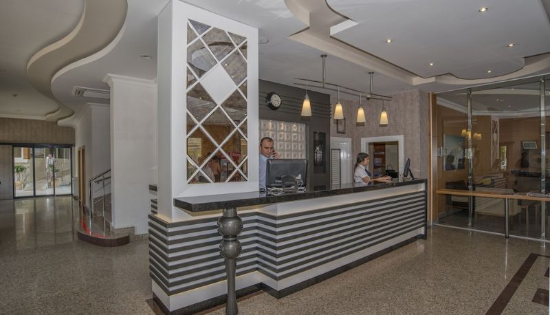 Reception - Riviera Hotel & Spa