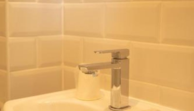 スタンダードルーム - Salon-de-Provence Hôtel d'Angleterre
