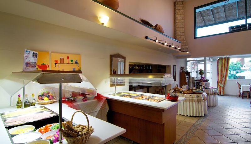 Restaurant - Trefon Hotel Apartments and Suites