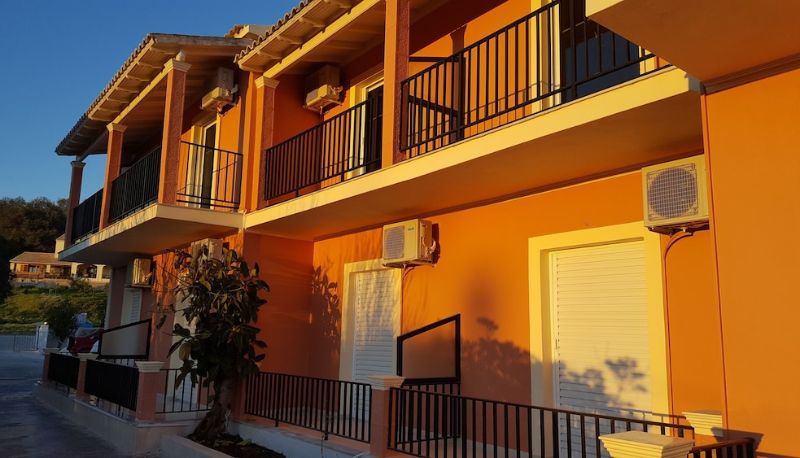 Bilgi - Arillas Dream Studios